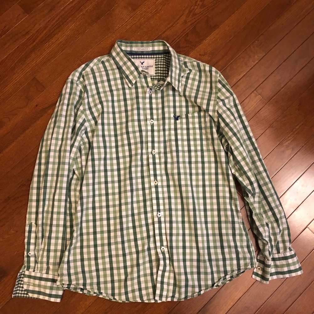 AE button down